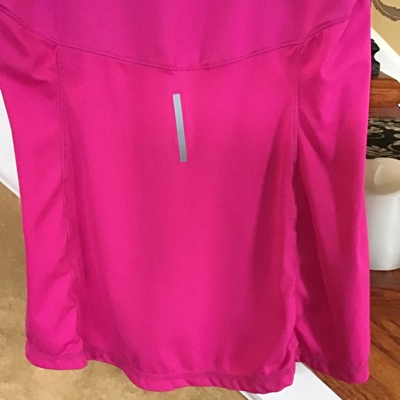 Tek Gear Tank Style Running Top With Dry Tek Size M - Picture 5 of 7